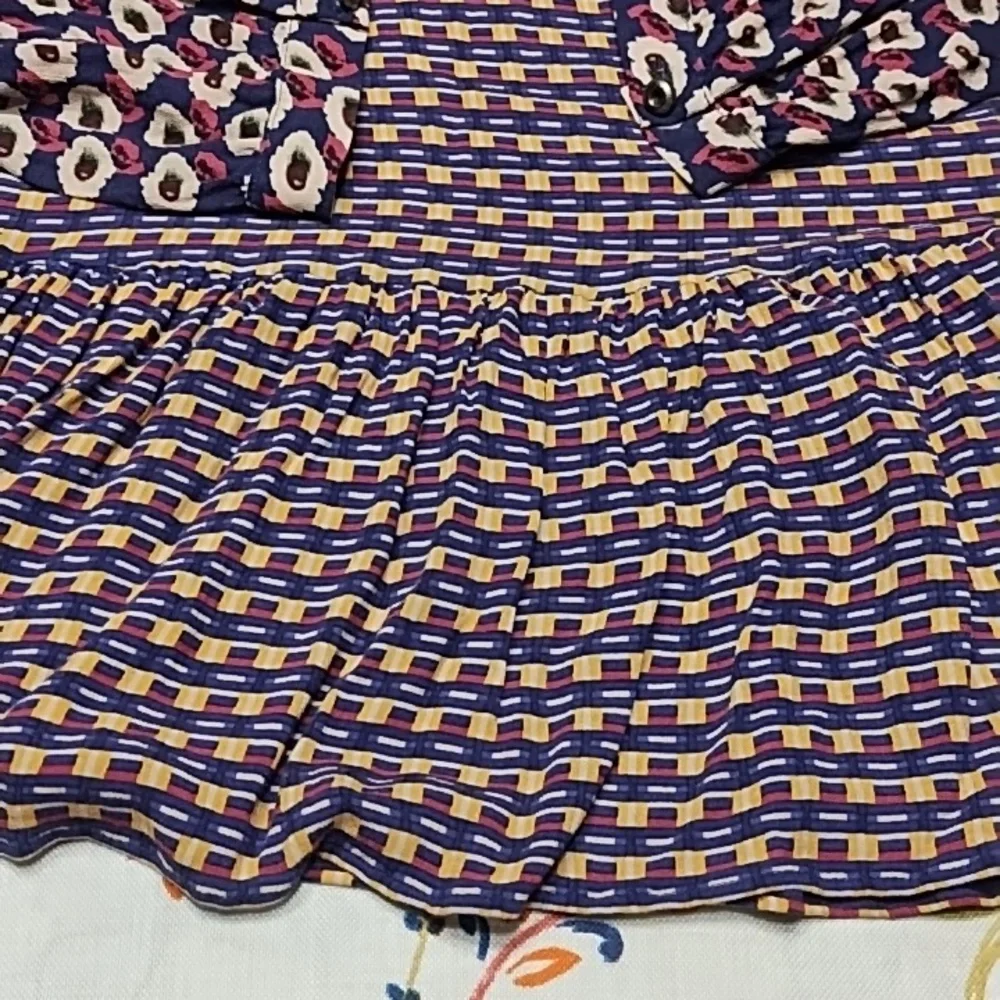 Anthropologie Lrg Top - Picture 4 of 6